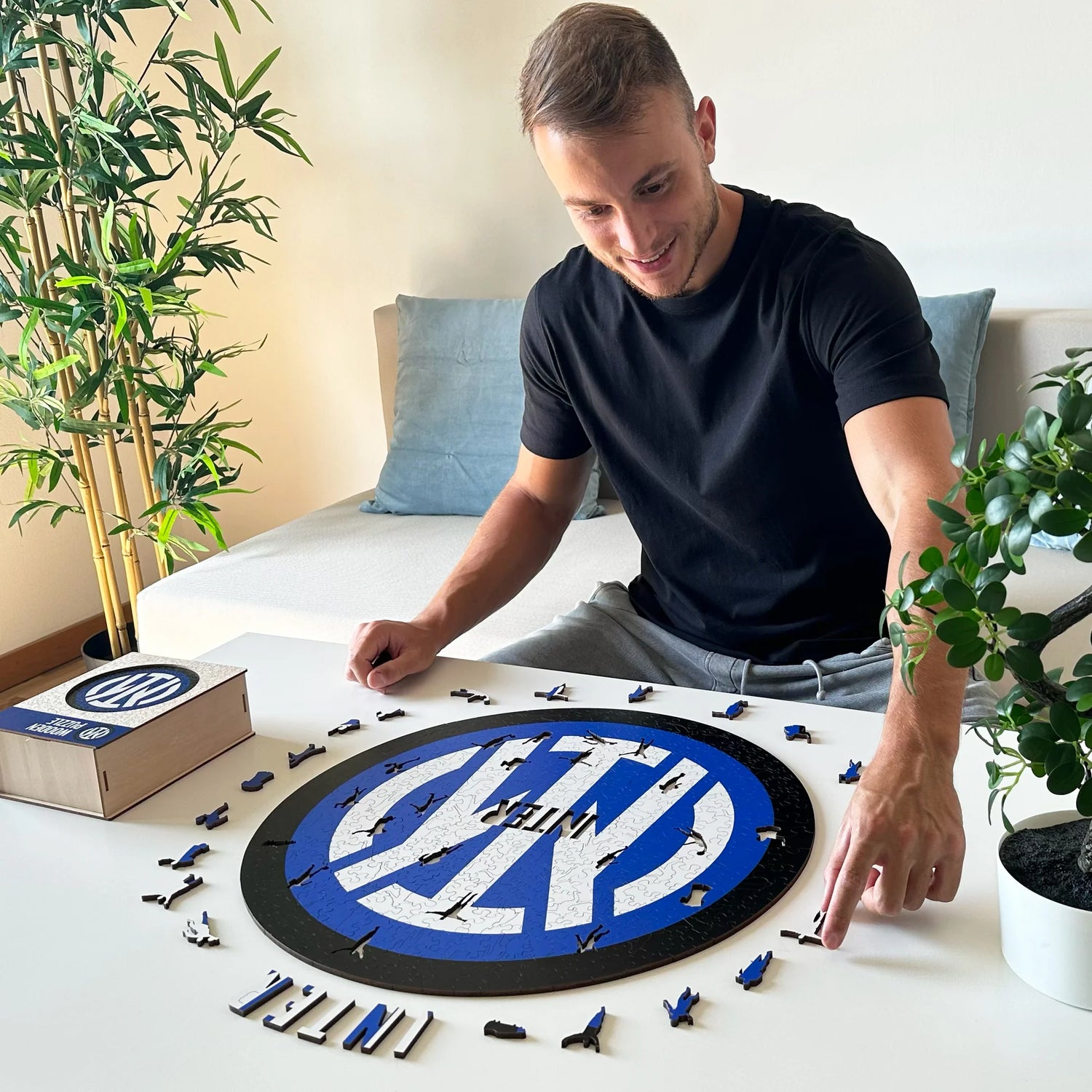 Inter logo - Puzzle en bois